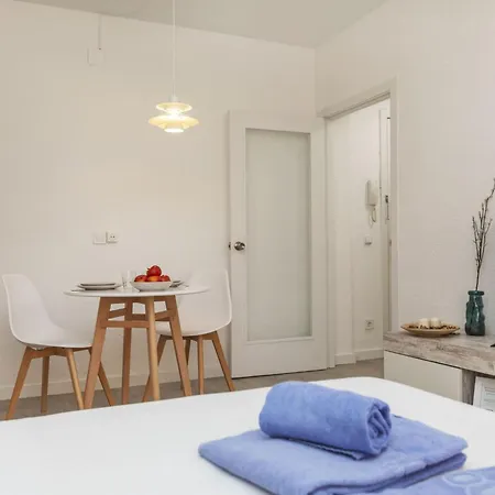 Homey By Interhome * 료렛 드 마르